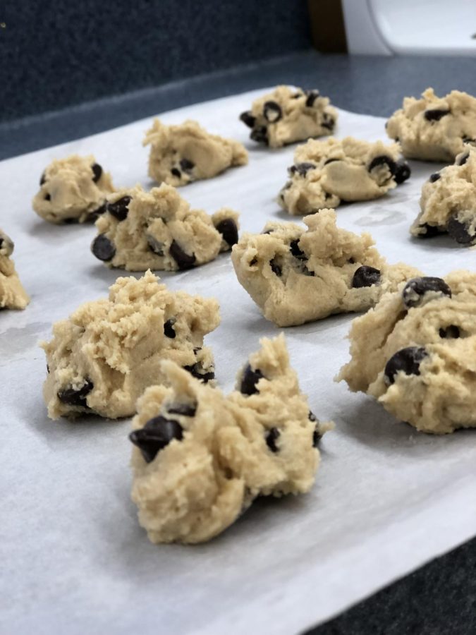 Culinary Arts Donates Cookies to Local Heroes