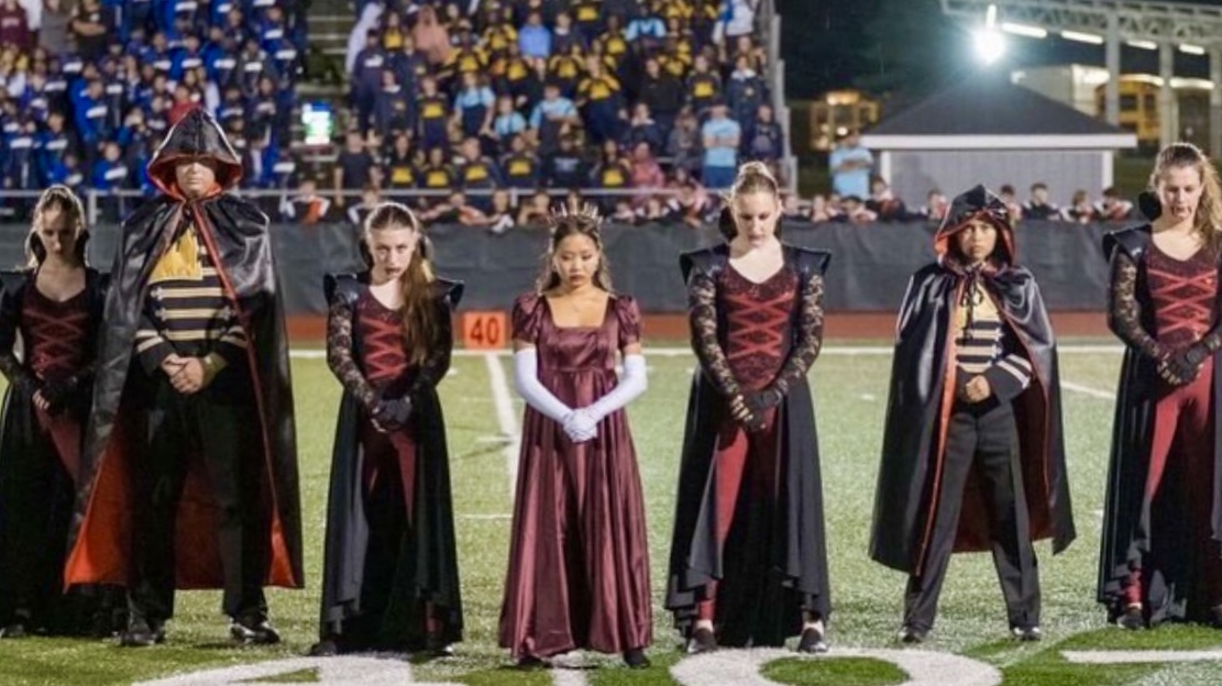 Drum Majors and Captains at Raritan High School Competition, September 7, 2024 


Left to Right: Megan K, Chris J, April H, Amy A, Ashlee A, Yaritza V, Annie W